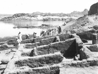 An image from the 1960s archaeological survey of Sudanese Nubia, showing archaeologists on an excavated site