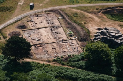 An aerial shot of the season 4 excavation of the building thought to be the stable block or gatehouse