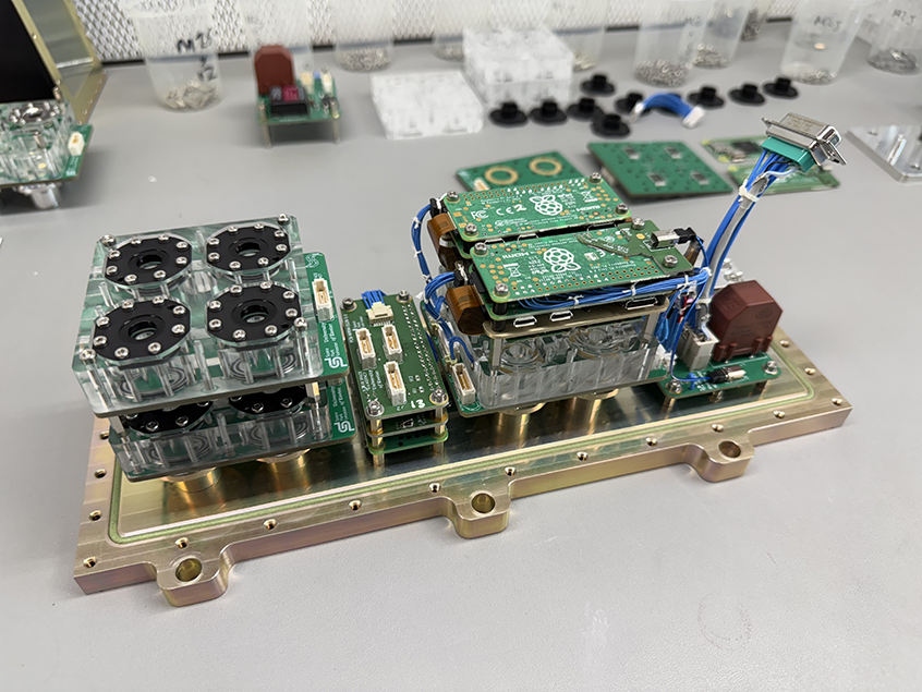 First flight instrument preliminary assembly of a ‘Fluorescent Deep Space Petri-Pod’ (FDSPP), which is a miniaturised hardware solution for performing remotely operated biological experimentation on multiple types of organisms