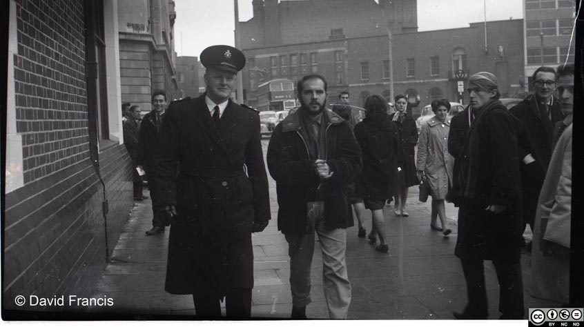 Students protesting at the Brickmakers' Arms, October 1961