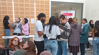 MedRACE students at a bake sale