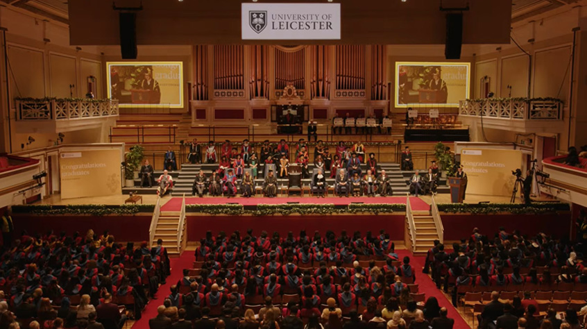 View of the whole ceremony as Professor Henrietta O’Connor addresses the Graduants
