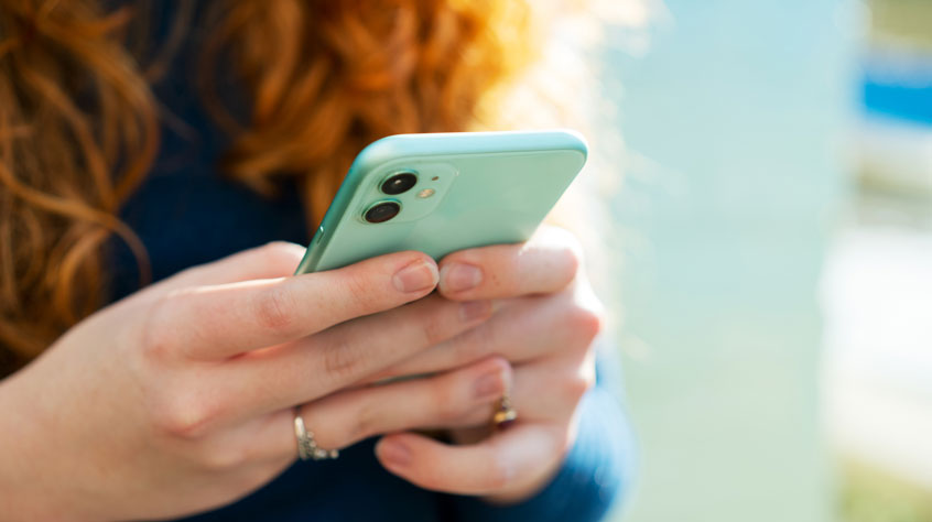 Person holding a phone