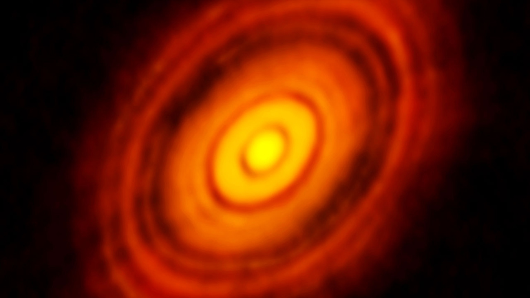 Protoplanetary disc around HL Tauri as revealed by ALMA (Atacama Large Millimeter/submillimeter Array) [image: ESA]