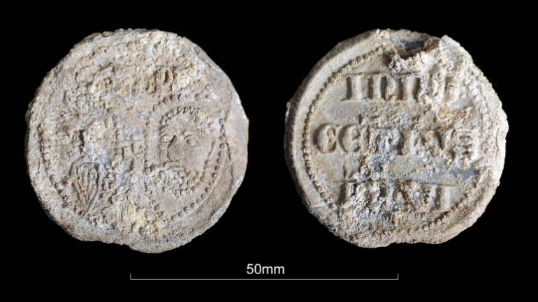 Papal Bulla of Pope Innocent VI unearthed in Leicester.