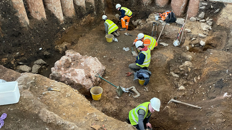 Archaeologists from the University of Leicester excavate a Roman cellar at Leicester Cathedral. Image: ULAS