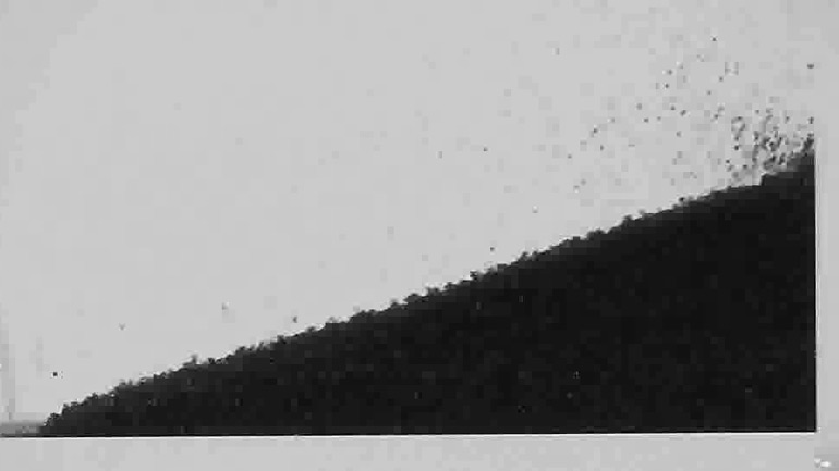 Screengrab from a video showing microrollers flowing uphill. Credit: Laboratory for Particle Mixing and Self-Organization, Lehigh University