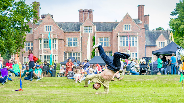 Acrobatics on the Botanic Garden lawn.