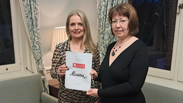 Meike Ziervogel (left), CEO of Alsama Project, and Professor Elizabeth Jones (right), University of Leicester.