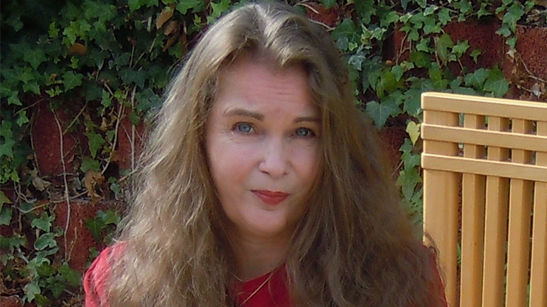 Dr Michelle O Reilly, Associate Professor of Communication in Mental Health and Chartered Psychologist in Health at the University of Leicester