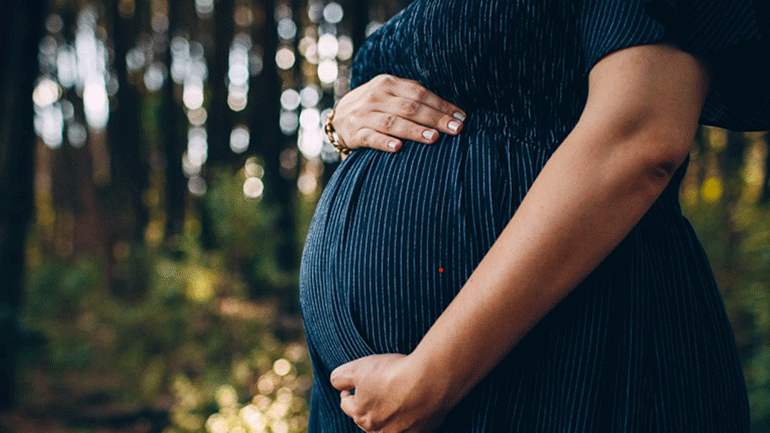 Pregnant woman 