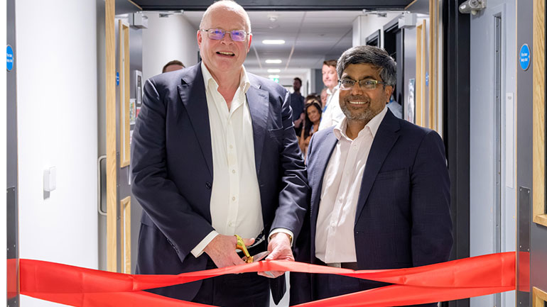 David Hewlett (FODO) and President and Vice chancellor of the University, Professor Sir Nishan Canagarajah