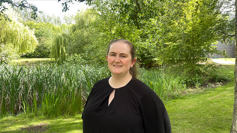 Dr Jessica Lewis