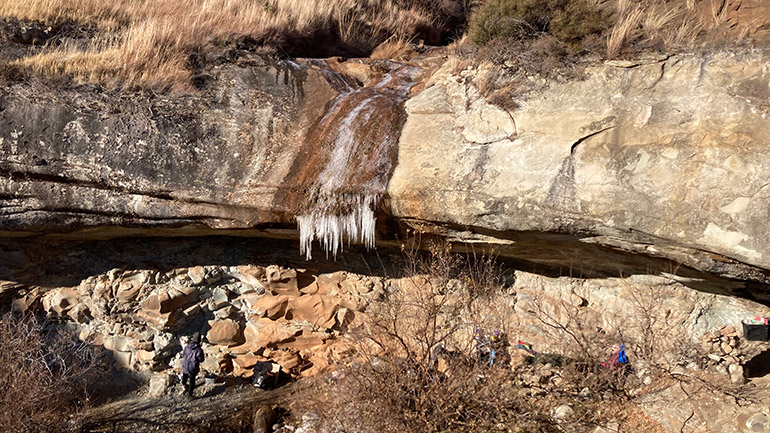 The remaining roof of a rock shelter at Likonong in the mountains of Lesotho. Credit: Kyra Pazan, California State University, Stanislaus