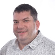 Jono Broad headshot
