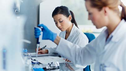 Two scientists in a lab