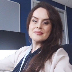 Melissa Yazdanpanahi headshot