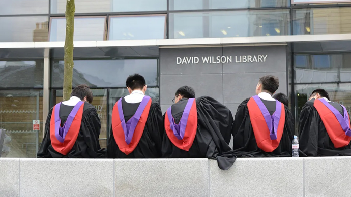 We want the brightest and the best to join us as Citizens of Change. To help with this we help prospective students overcome financial restrictions with a range of scholarship and bursary opportunities.
